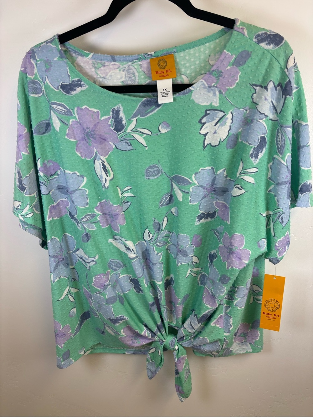 RUBY ROAD TOP  BLOUSE  WOMEN 1X 
MINT GREEN WITH LAVENDER FLOWERS 
TIE FRONT